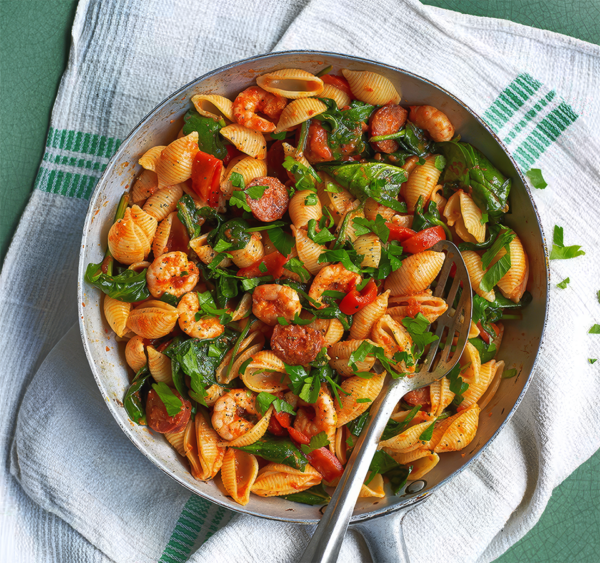 Orichette met chorizo, tomatenroomsaus en knoflook-spinazie 🍝